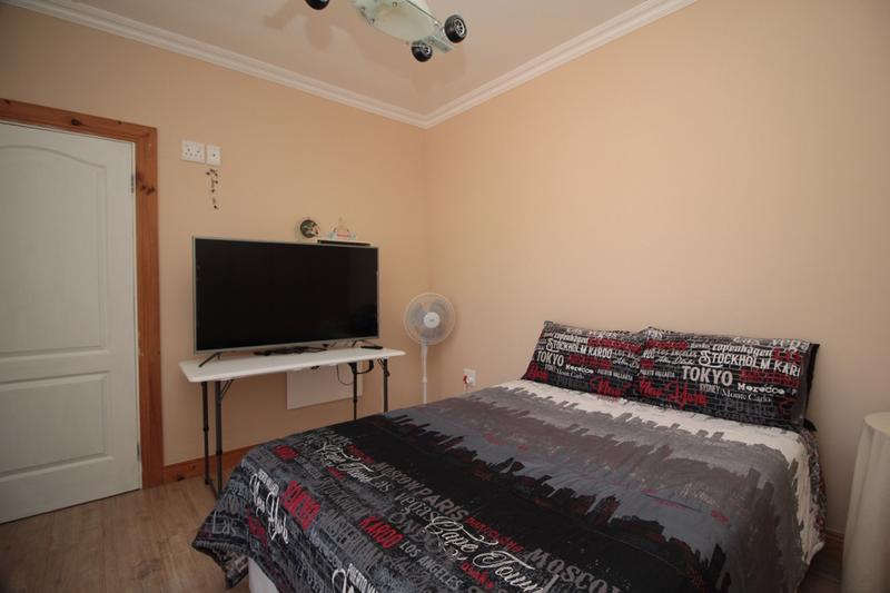 5 Bedroom Property for Sale in Fraaiuitsig Western Cape